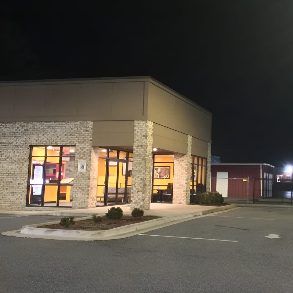 Welcome to Steak-Out Charbroiled Delivery - Athens